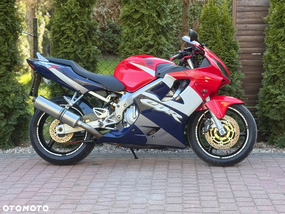 Honda CBR - 3