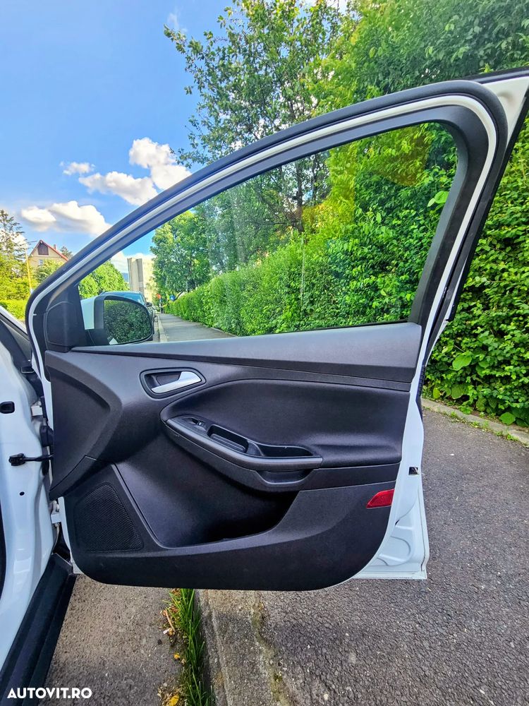 Ford Focus 1.0 EcoBoost Trend - 8