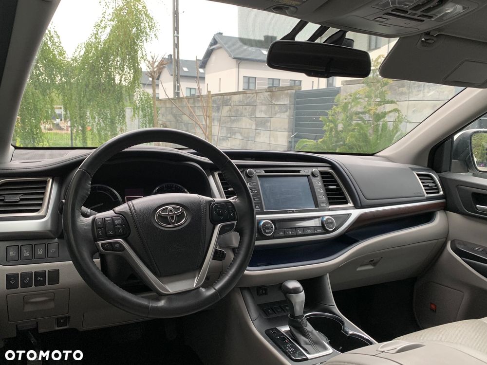 Toyota Highlander 3.3 V6 Base Hybrid - 14