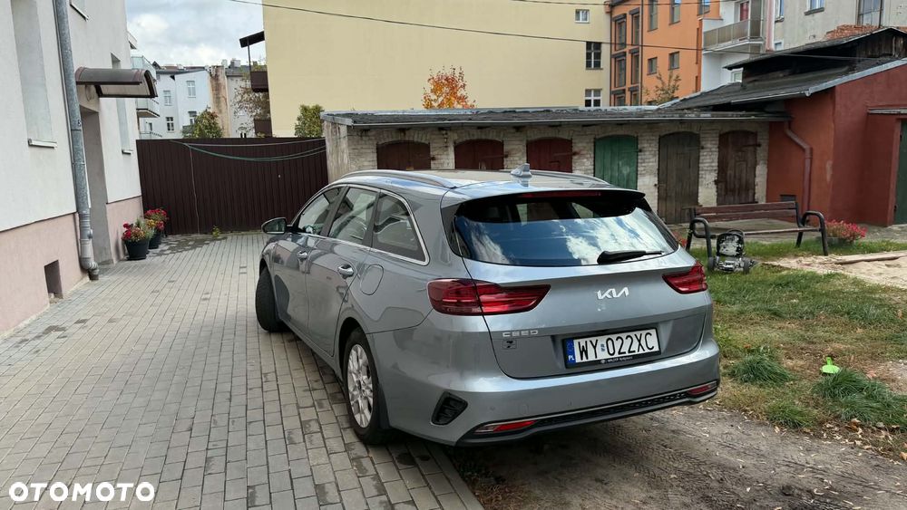 Kia Ceed - 4
