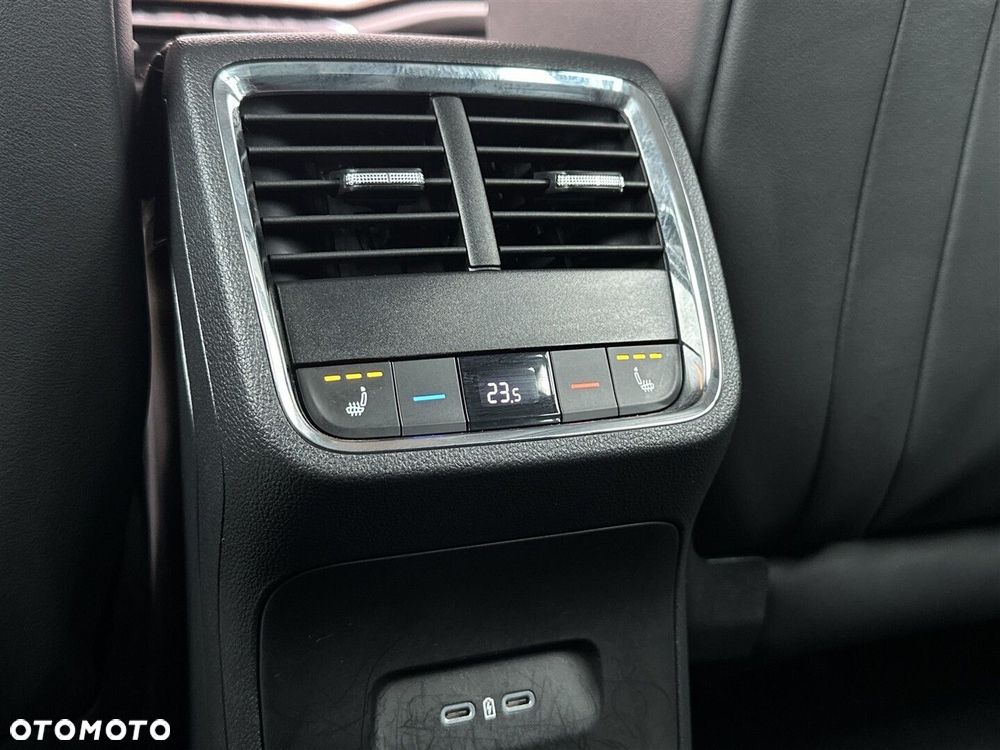 Skoda Octavia 2.0 TDI 4x4 Scout DSG - 33