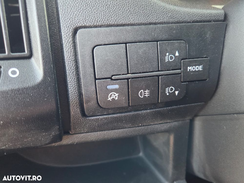 Peugeot New Boxer L3H2 Premium Edition - 31