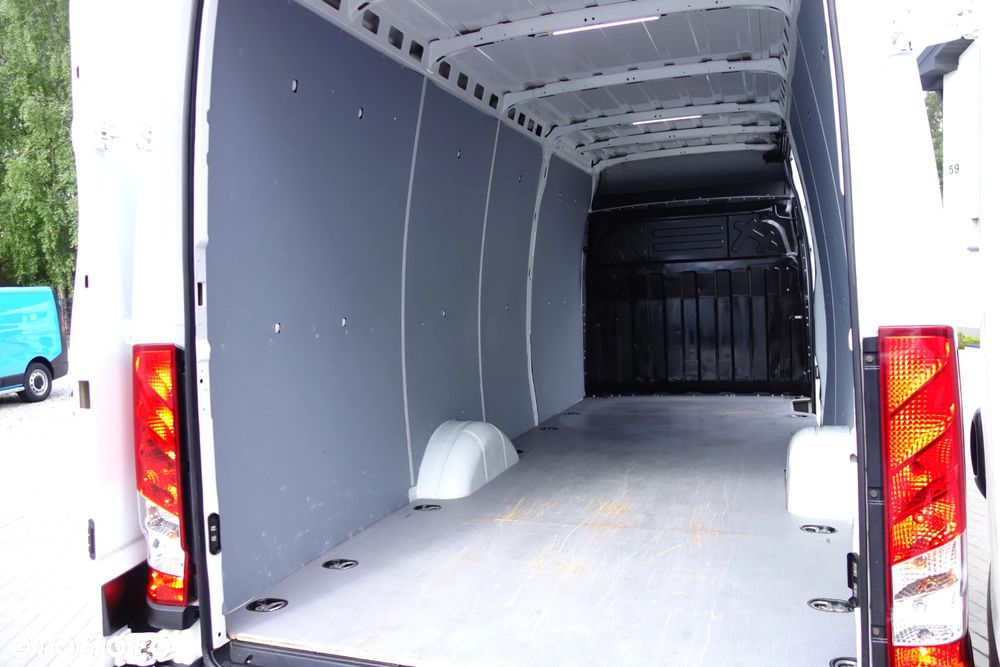 Iveco Daily 35-160 Automat Hi-Matic Max 4.70 M Klima Kamera Webasto Ledy - 9