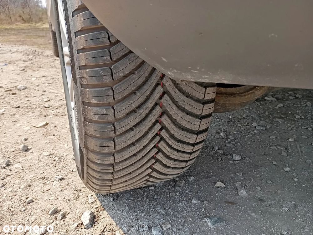 Ford Kuga ver-2-0-tdci-awd-titanium - 39