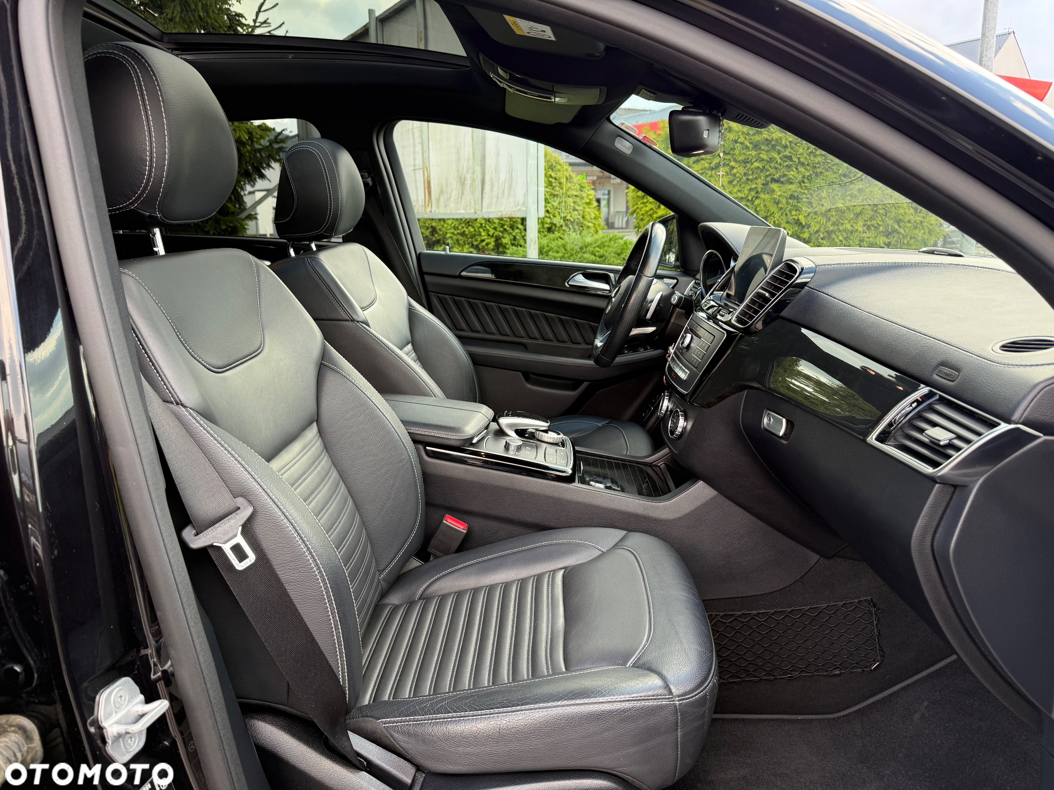Mercedes-Benz GLE 350 d Coupe 4Matic 9G-TRONIC AMG Line - 9