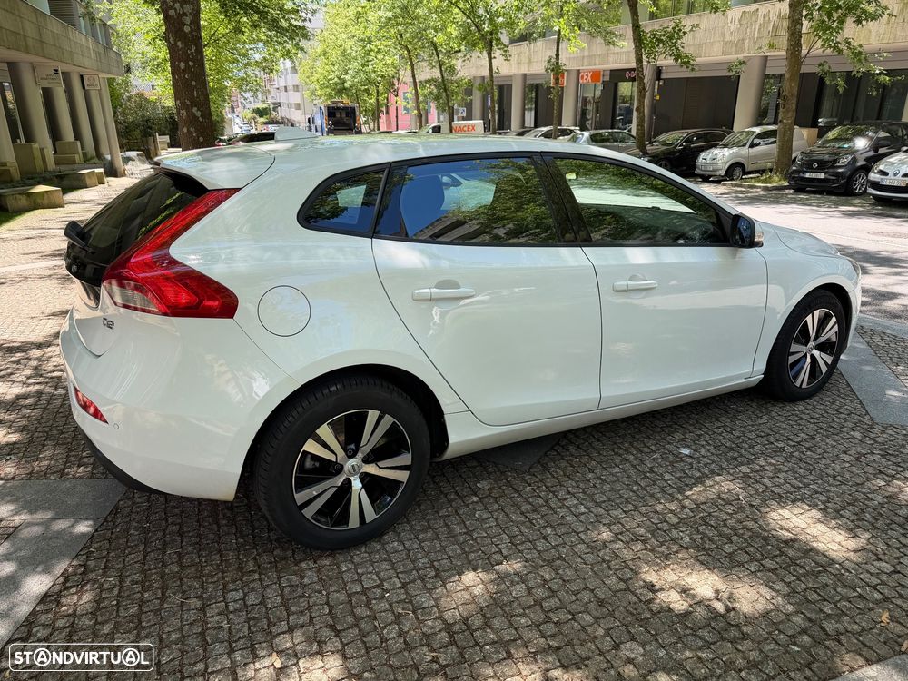 Volvo V40 2.0 D2 Kinetic - 8