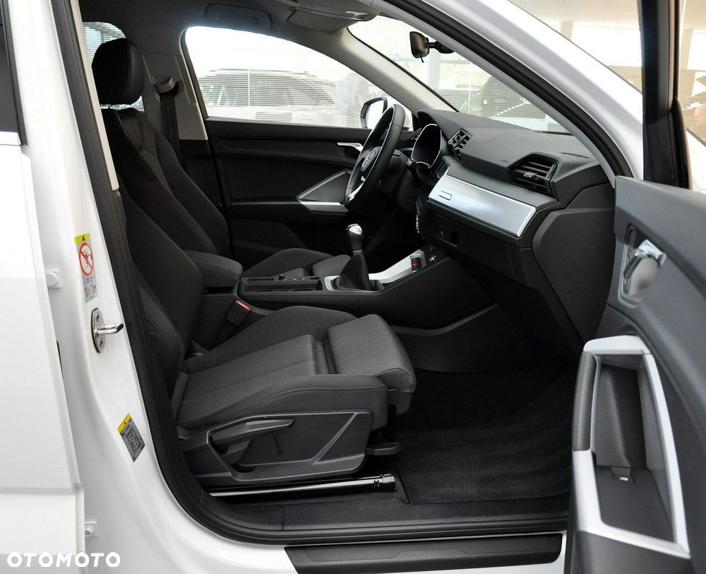 Audi Q3 Sportback - 28