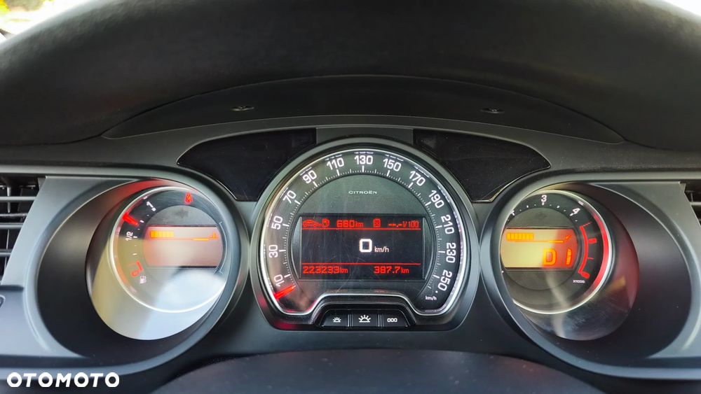 Citroën C5 3.0 HDi V6 Exclusive - 13