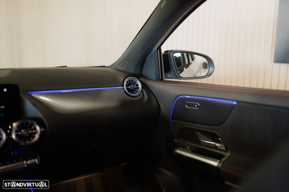 Mercedes-Benz GLA 250 e 8G-DCT AMG Line - 29