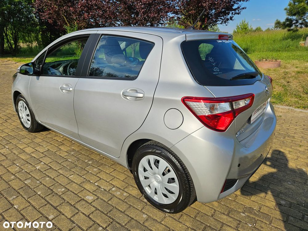 Toyota Yaris 1.0 Active EU6 - 11