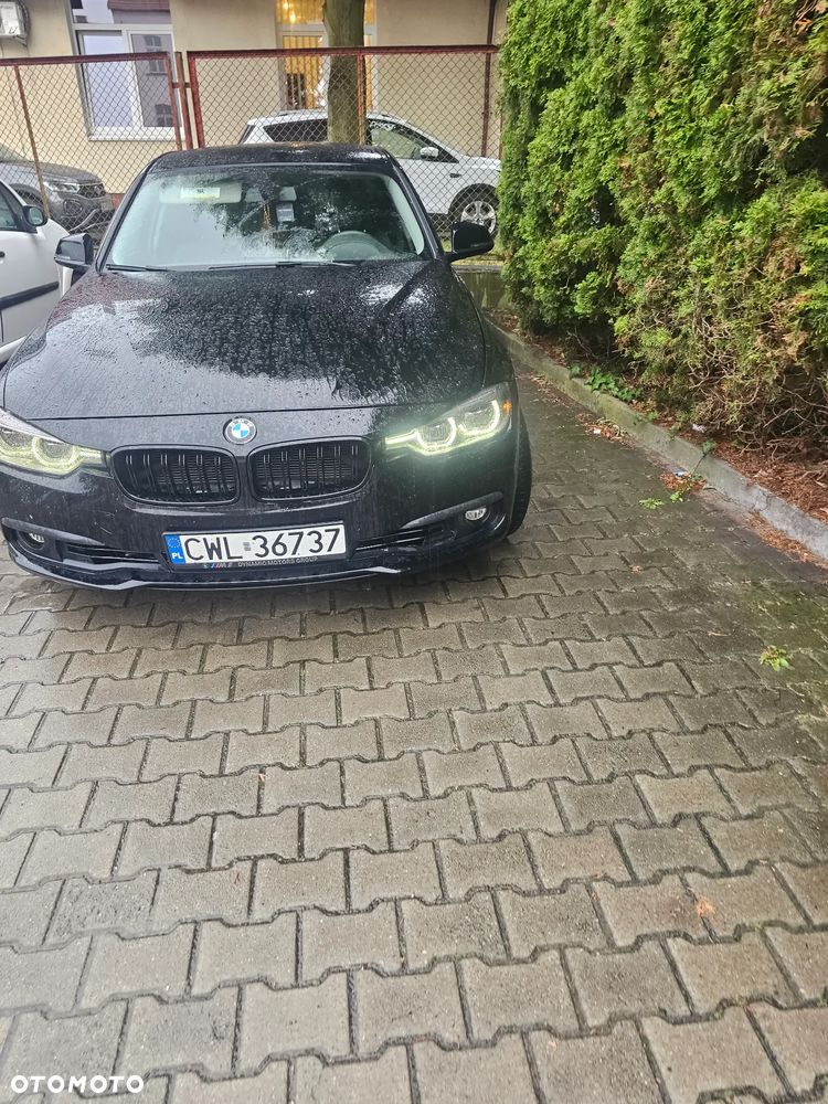 BMW Seria 3 320i Advantage sport - 1