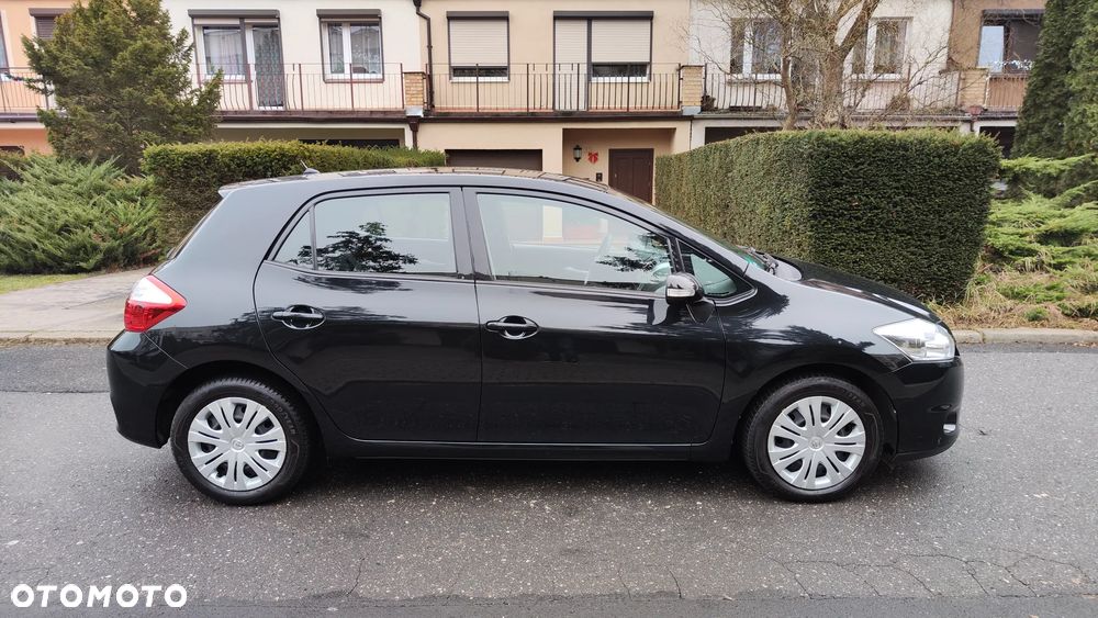 Toyota Auris - 8