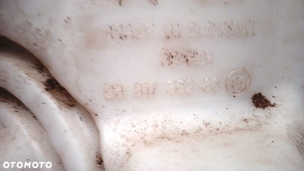 Zbiorniczek płynu spryskiwaczy pompka Citroen C3 Picasso 9681735280 - 2