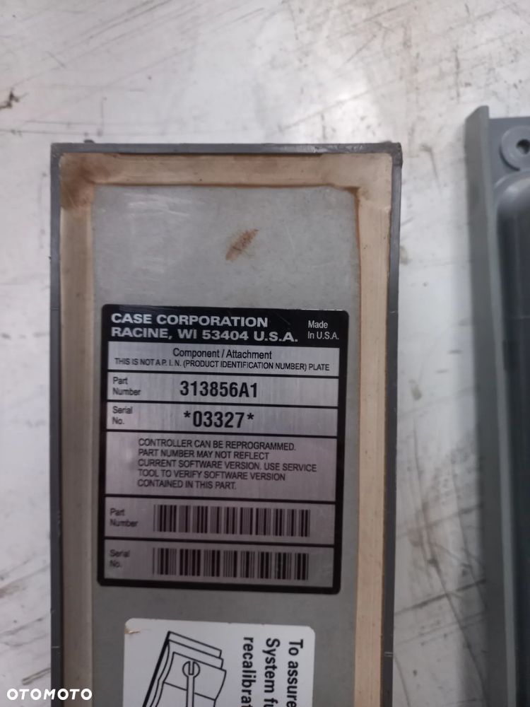 Licznik,sterownik,wyświetlacz,podłokietnik,komputer,MCcormick,Case,New Holland,Steyr,429092A1,707322A2,704499A2,47519388,82036342,313856A1,87677584,362031A1,412439001001,CVT,CVX,MXU,MX270,PUMA,mxm,konsola,control unit,monitor,terminal,magnum,deska rozdzielcza,digital,instrument cluster, - 10