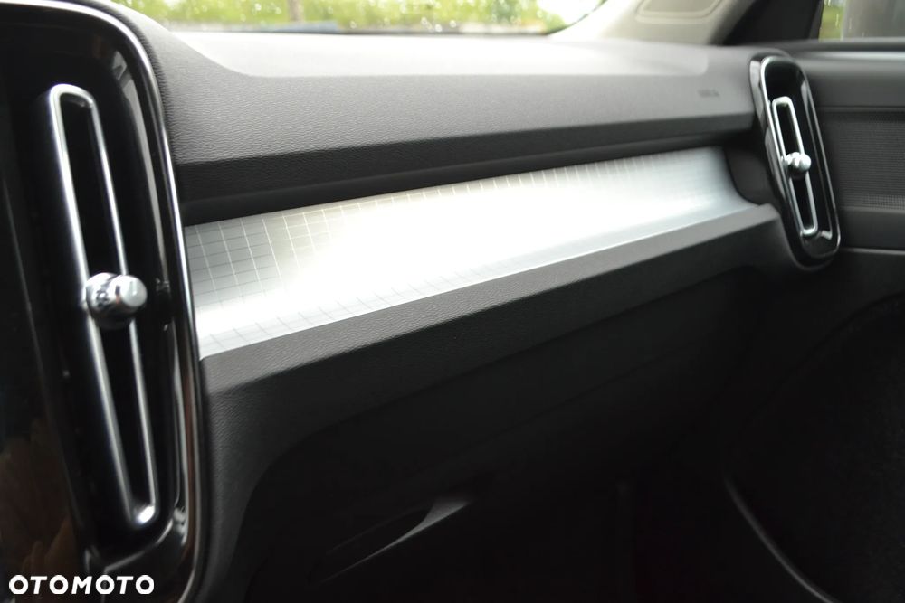 Volvo XC 40 D3 Momentum - 31