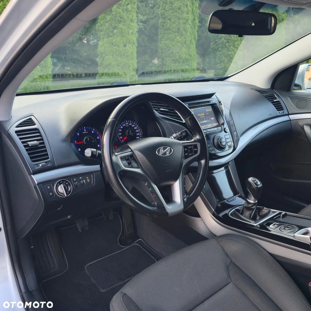 Hyundai i40 1.7 CRDi Comfort + - 22