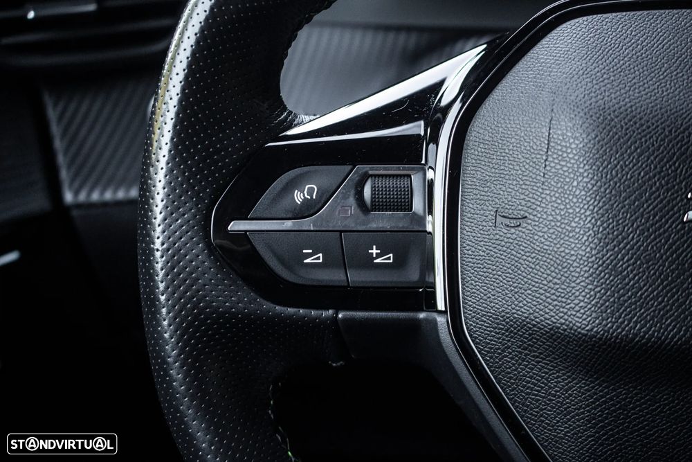 Peugeot e-208 50 kWh GT Line - 14