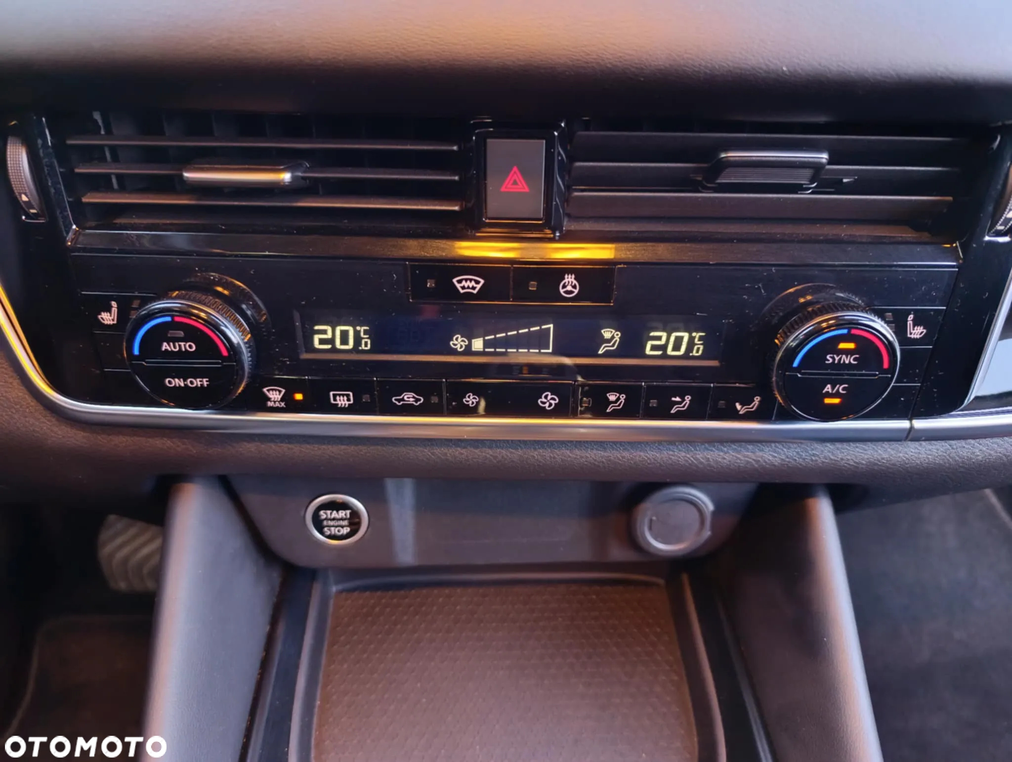 Nissan Qashqai - 14