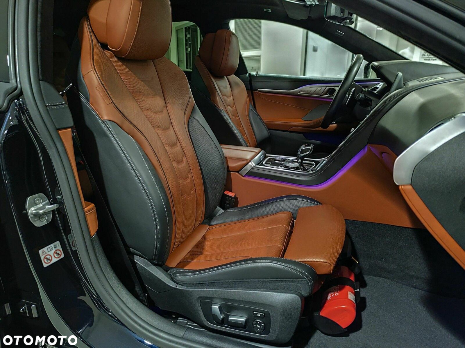 BMW Seria 8 - 23