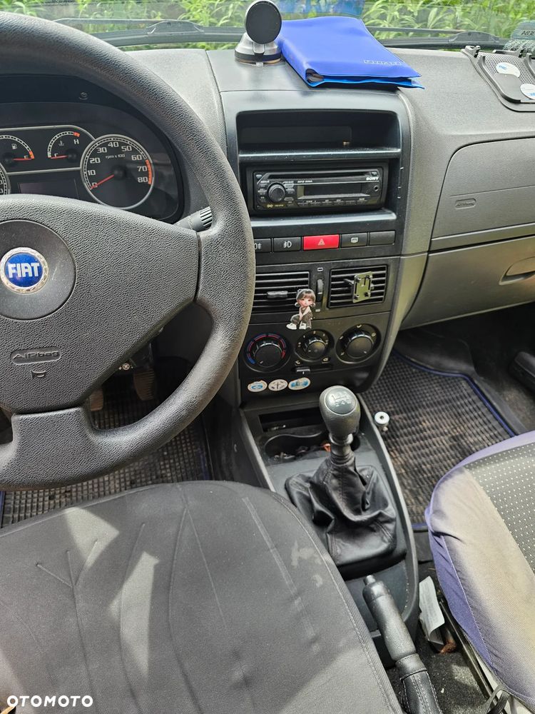 Fiat Albea 1.4 Fresh - 22