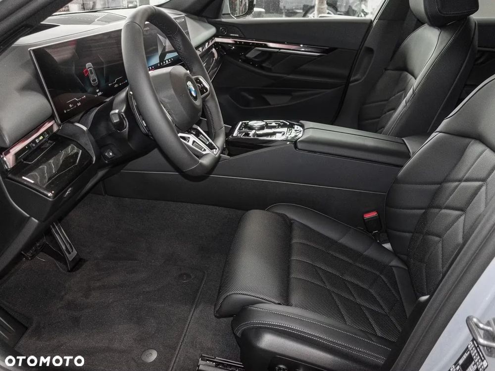 BMW Seria 5 520d mHEV M Sport - 6