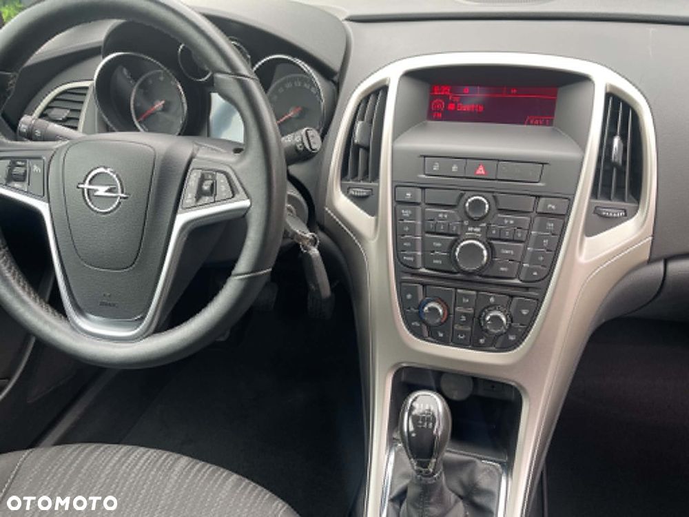 Opel Astra 1.4 Turbo - 10
