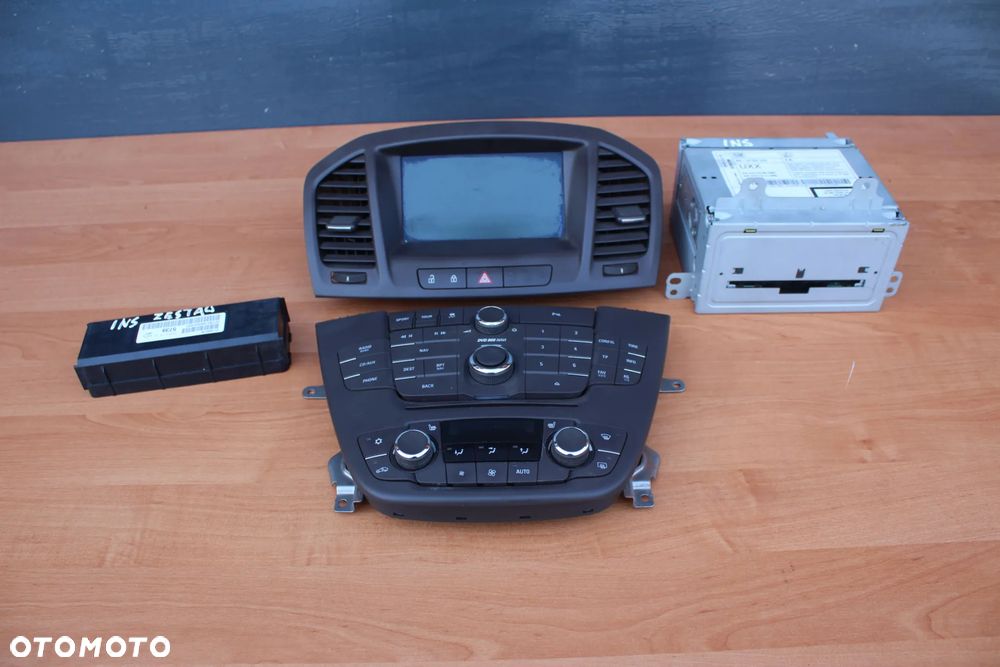 RADIO NAWIGACJA KOLOROWA OPEL INSIGNIA DVD 800 NAVI BRĄZOWY ŚRODEK KOMPLET 13277913 13223793 13505739 13337253 - 1