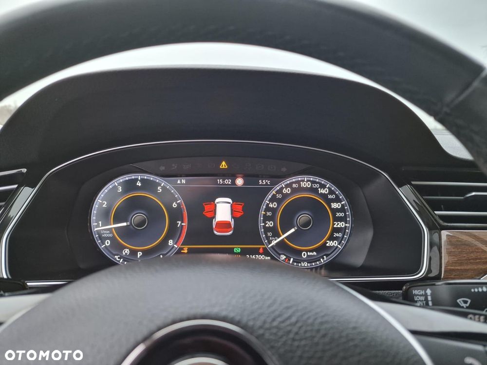 Volkswagen Passat - 28