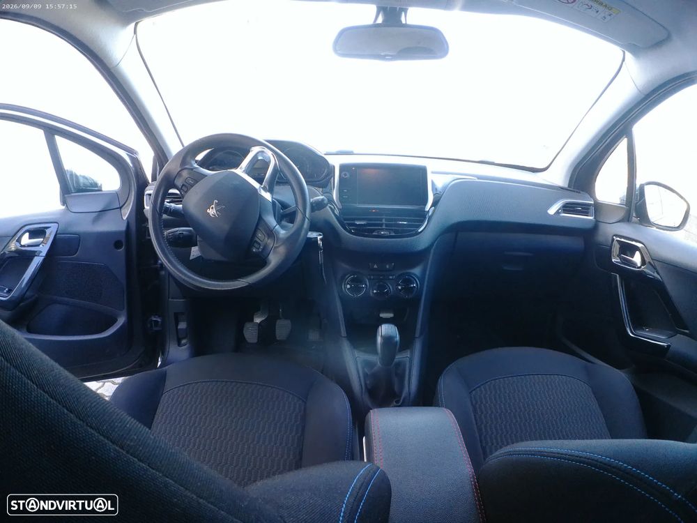 Peugeot 208 1.2 PureTech Style - 7