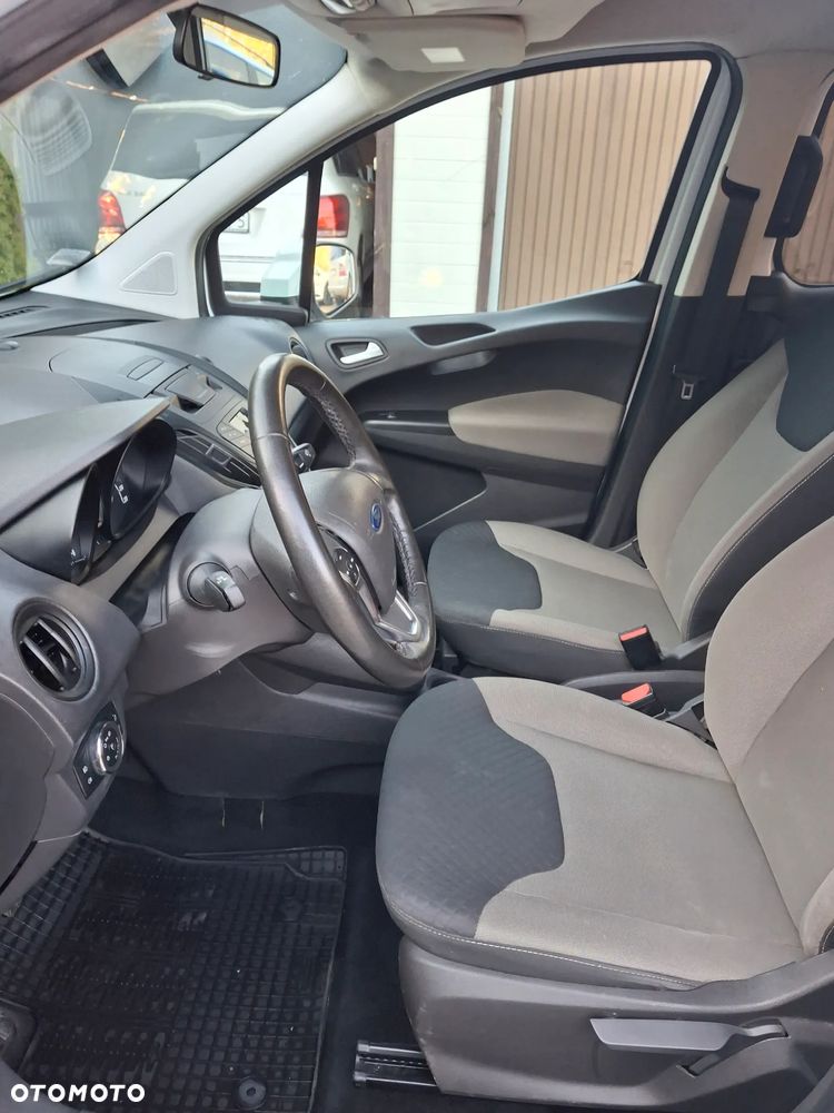 Ford Tourneo Courier 1.5 TDCi Trend - 30