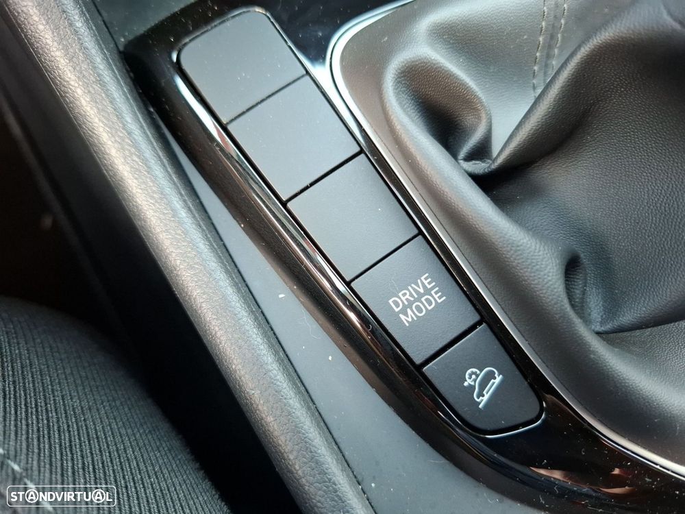 Hyundai Tucson 1.6 T-GDi Premium — fotografia 23
