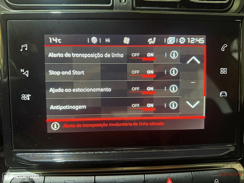 Citroën C3 1.2 PureTech Shine - 32
