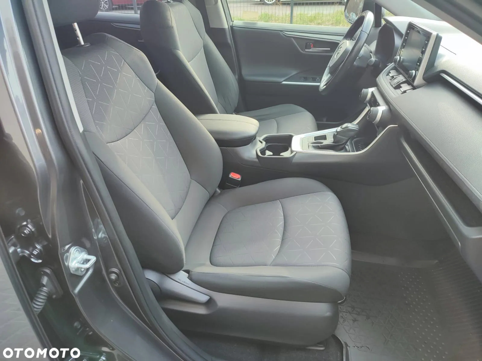 Toyota RAV4 2.5 Hybrid Comfort 4x2 - 14