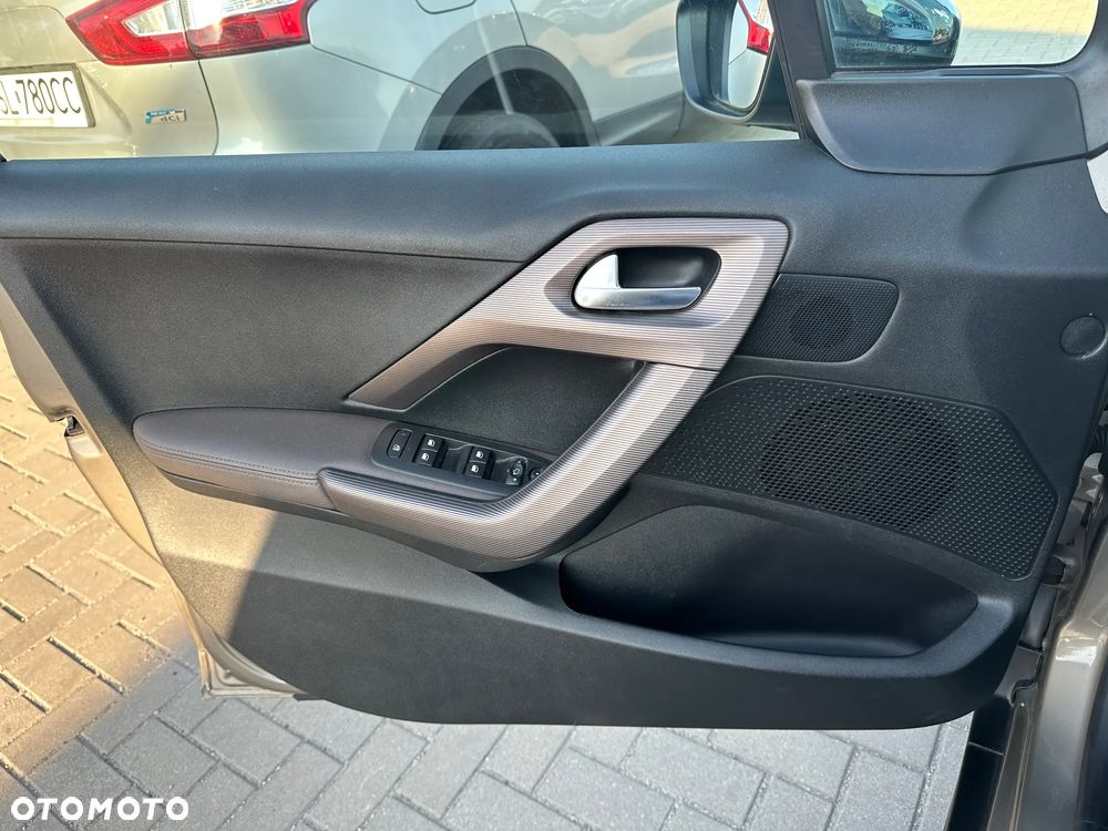 Peugeot 2008 - 19