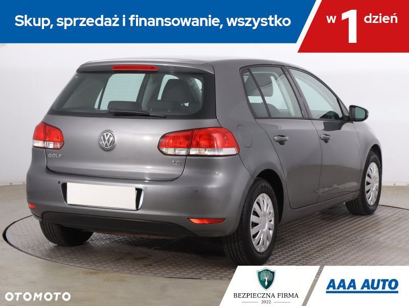 Volkswagen Golf - 7