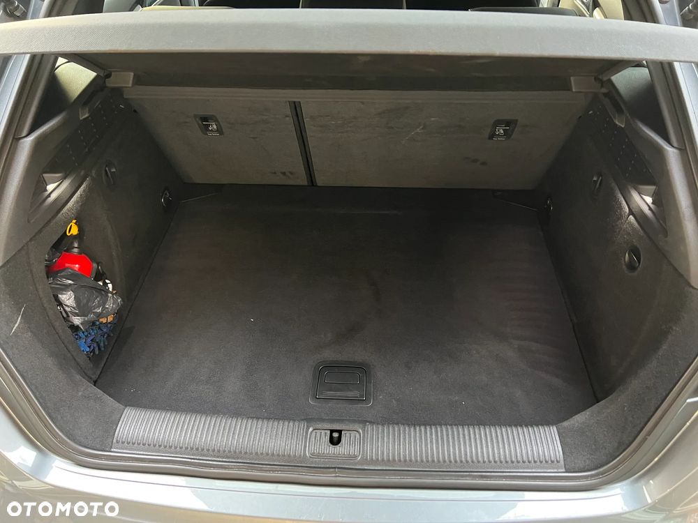 Audi A3 Sportback 2.0 TDI (clean diesel) S tronic S line Sportpaket - 6