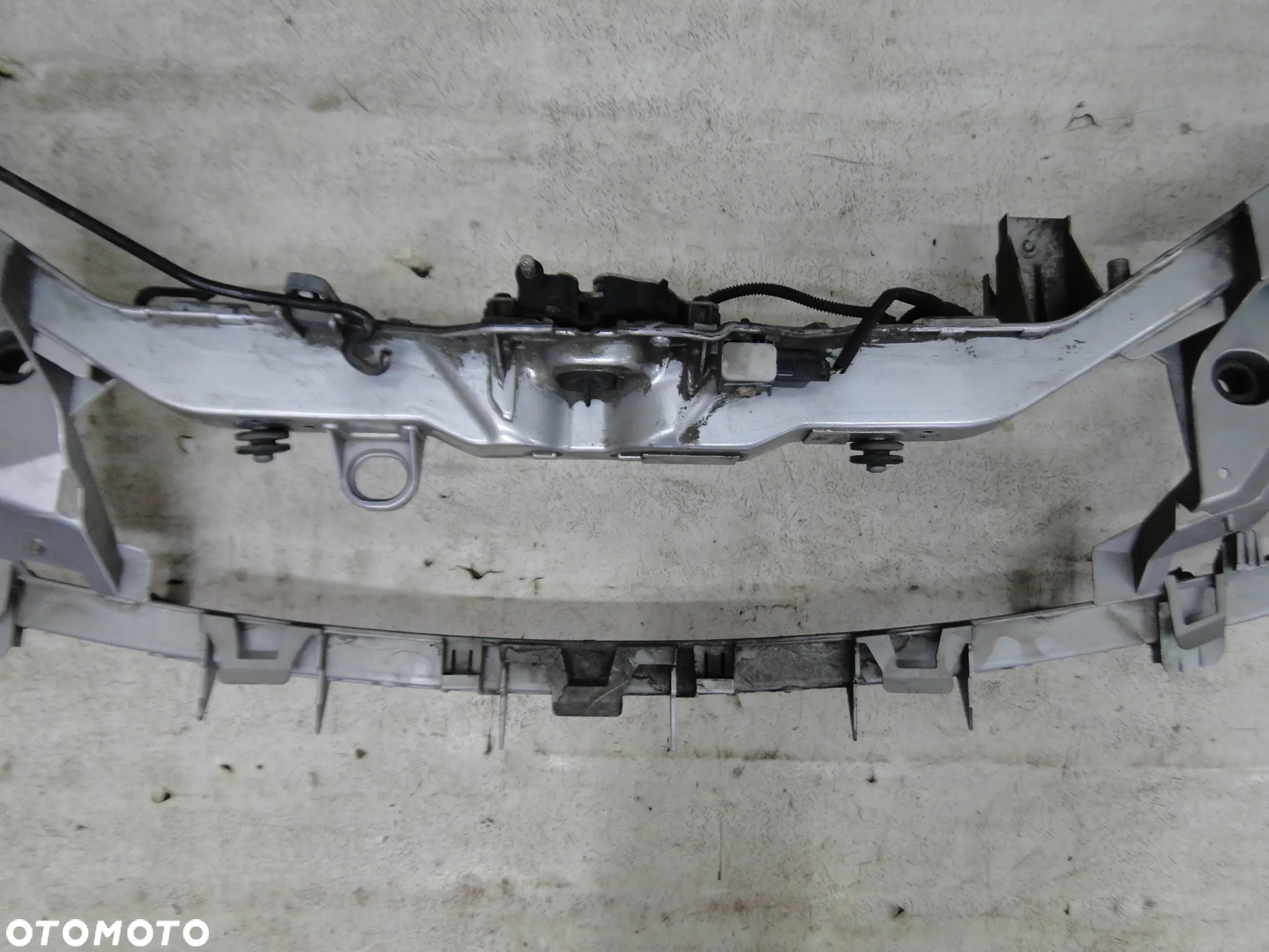 FORD FOCUS II MK2 PAS PRZEDNI WZMOCNIENIE CZOŁOWE EUROPA - 9