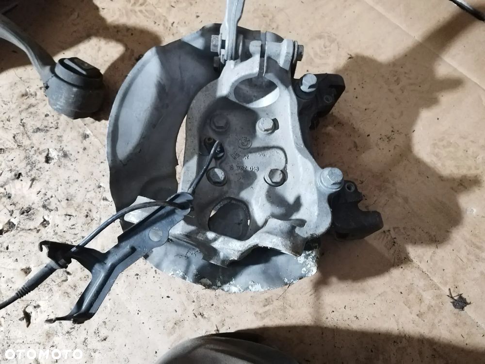 ZWROTNICA PIASTA PRZÓD PRAWA BMW 5 E60 E61 6 E63 E64 - 1