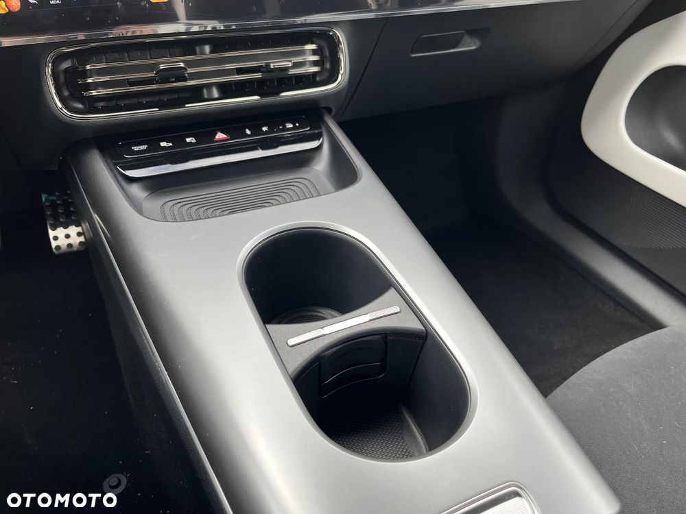 Mercedes-Benz CLA - 18