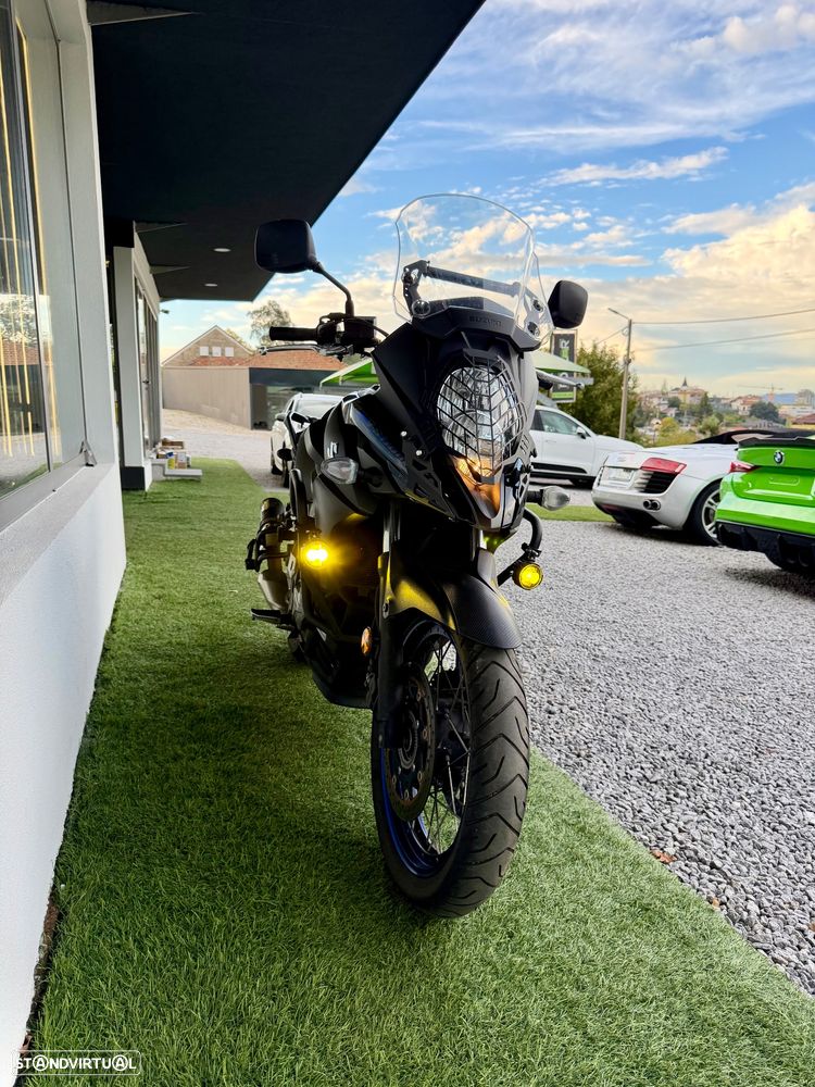 Suzuki v-strom - 11