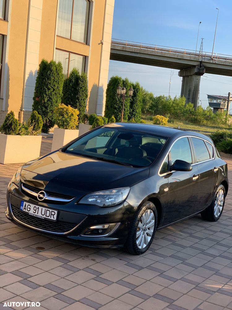 Opel Astra 2.0 CDTI ECOTEC - 1