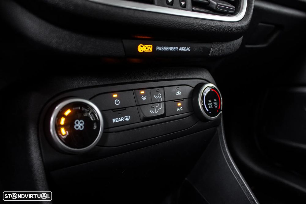 Ford Fiesta 1.0 EcoBoost Connected - 20