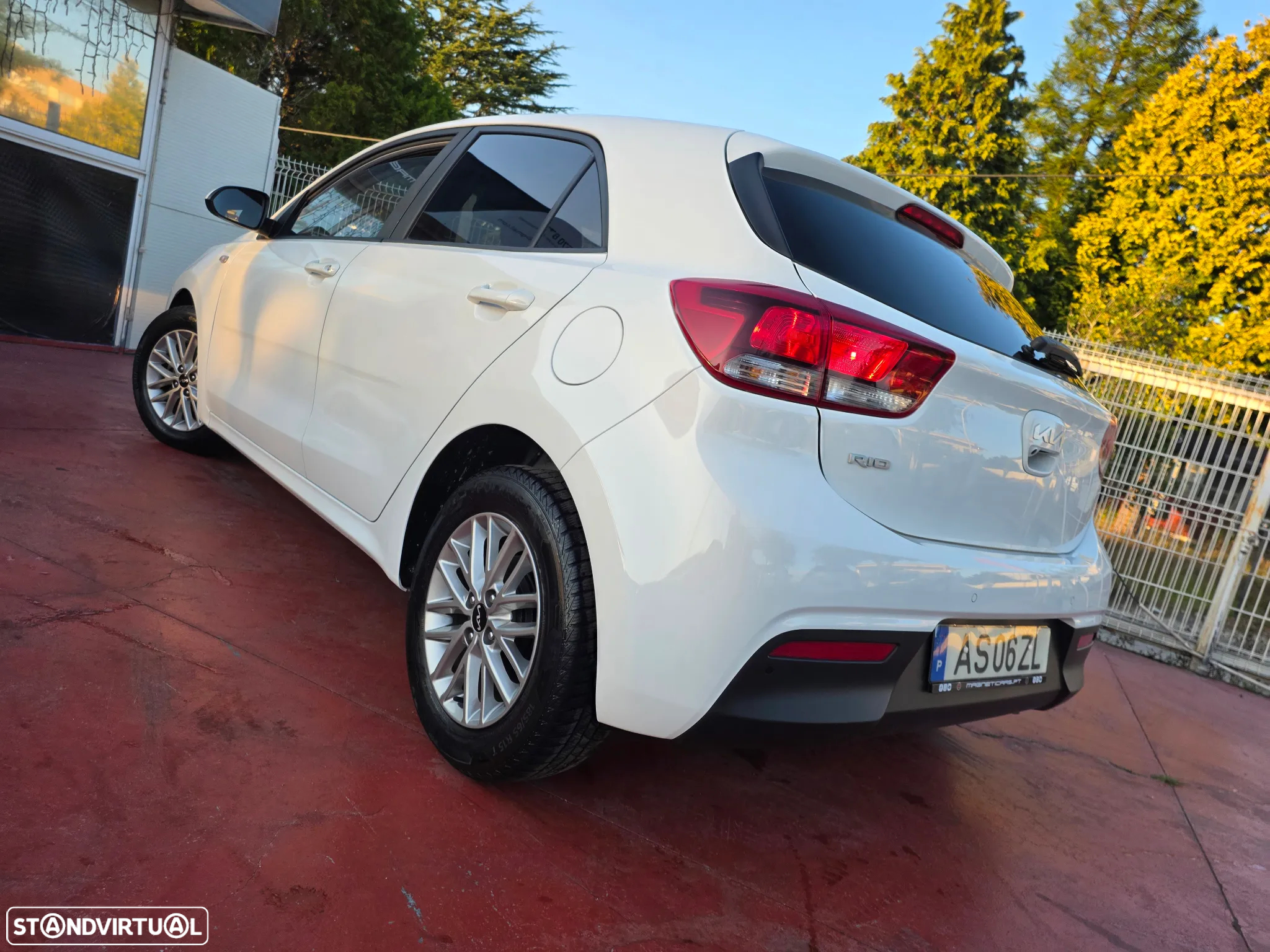 Kia Rio 1.2 CVVT Dynamic - 35