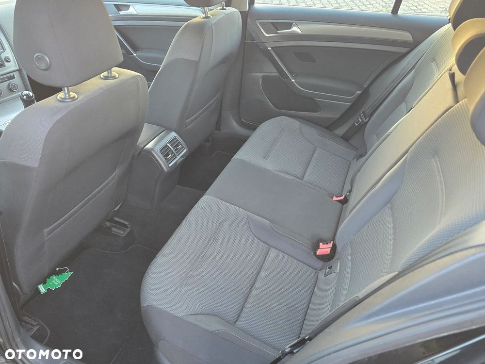 Volkswagen Golf 1.6 TDI BlueMotion Comfortline - 16