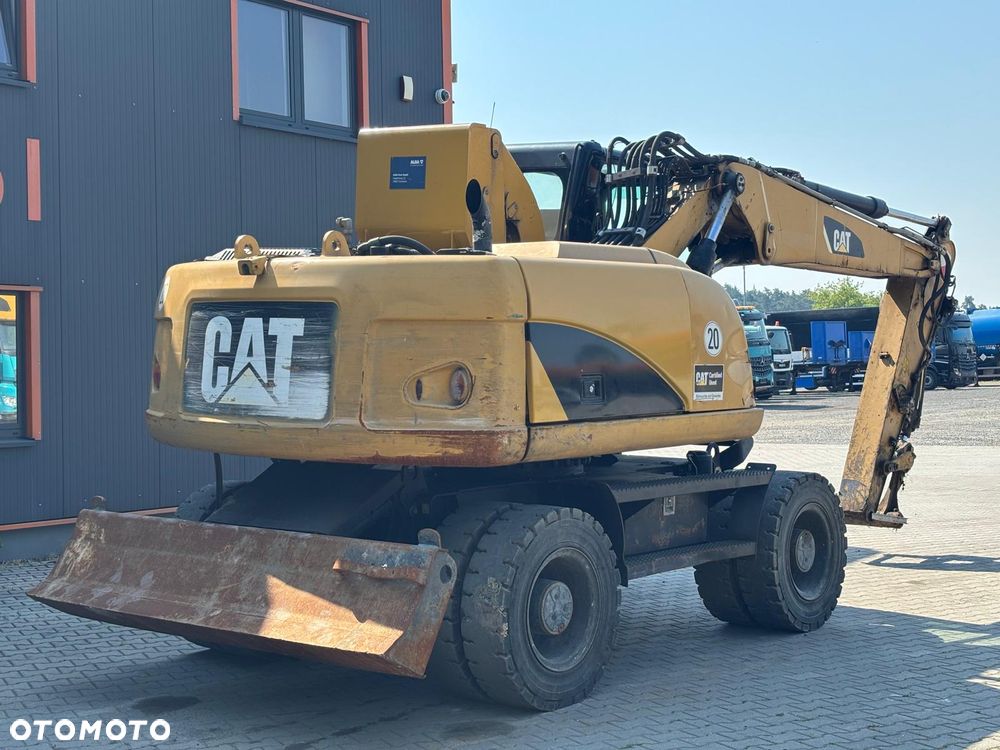 Caterpillar CAT M313D - 4
