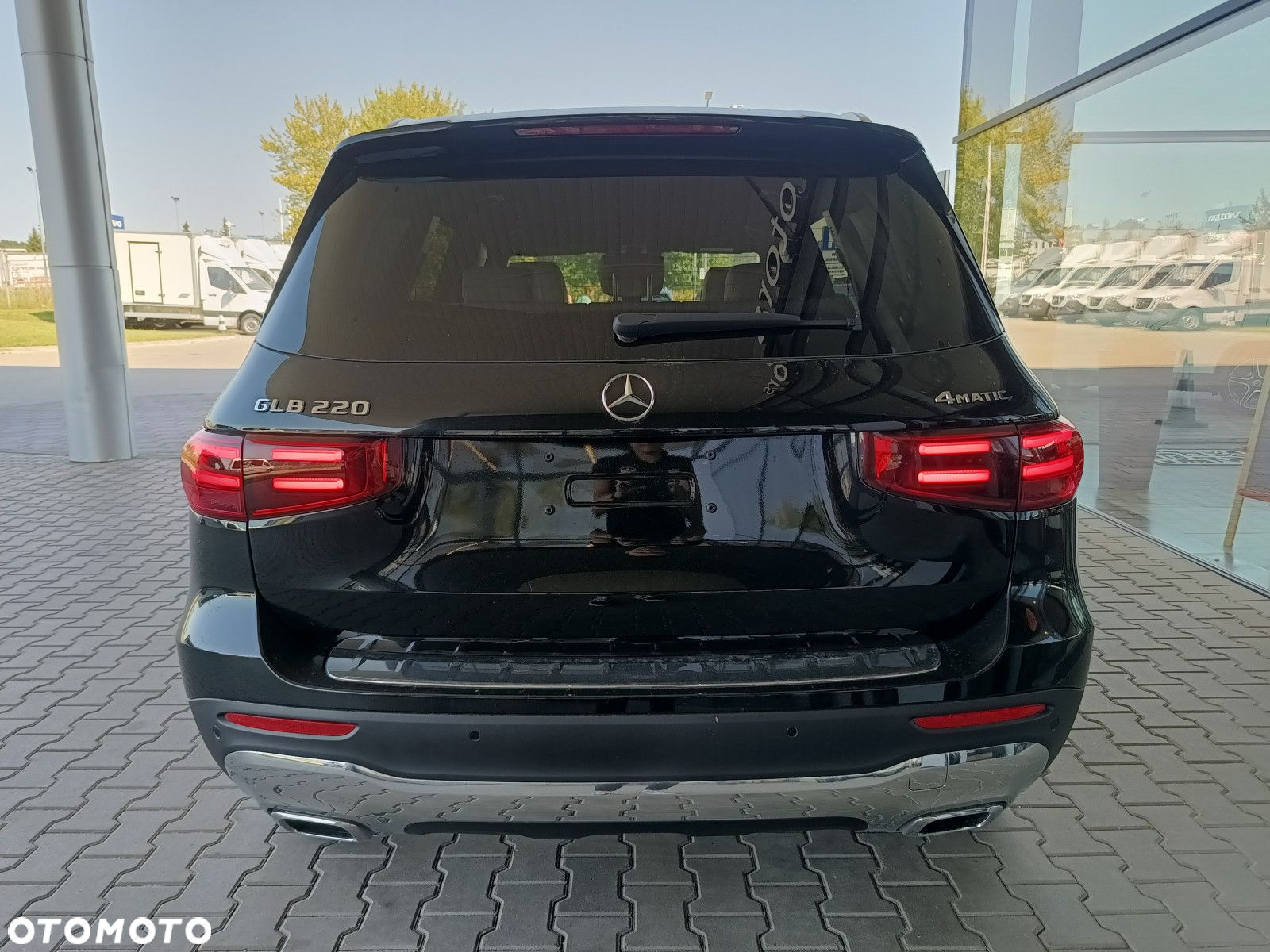 Mercedes-Benz GLB - 8