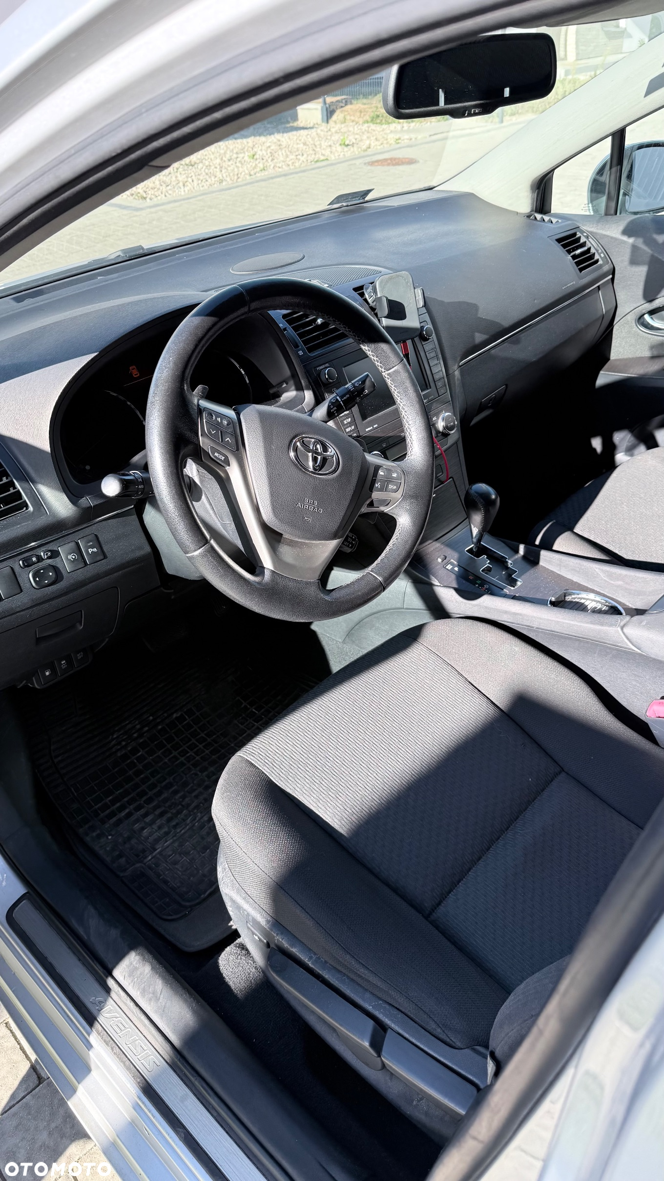 Toyota Avensis 2.2 D-CAT Style - 10