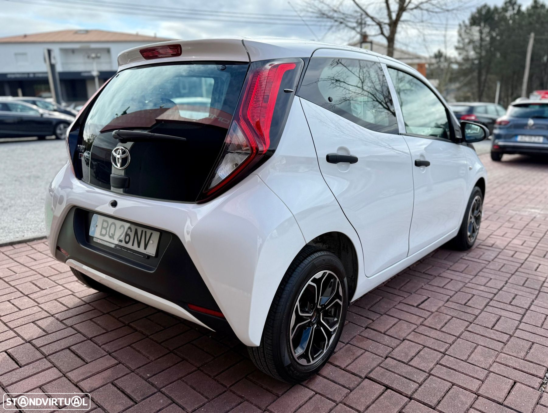 Toyota Aygo 1.0 X-Play - 8