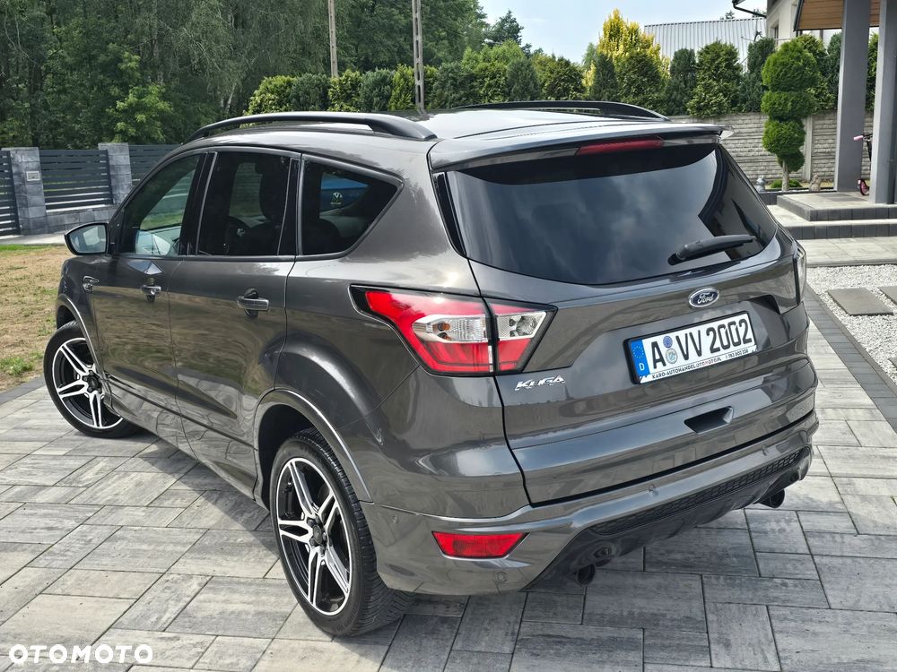 Ford Kuga 2.0 TDCi 2x4 ST-Line - 11