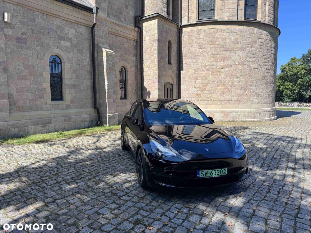 Tesla Y Model Performance Dual Motor AWD - 14